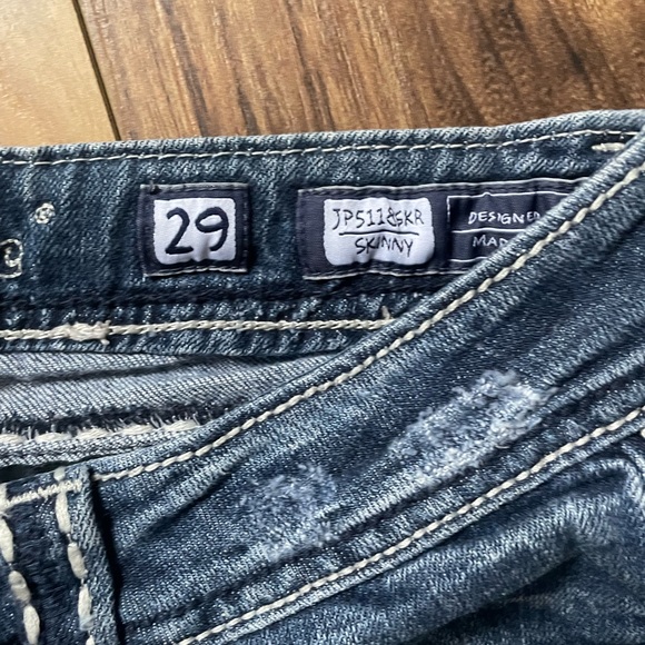 Women’s Miss Me Jeans - Picture 5 of 5